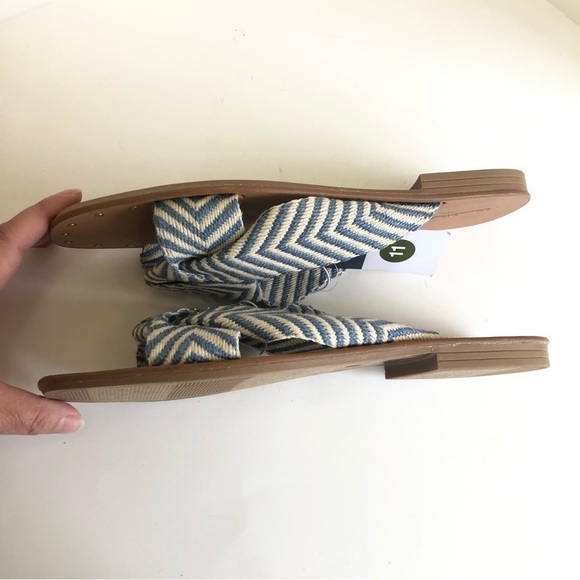 Universal Thread Women’s Louise Chevron Print Knotted Sandals Size 11 - Picture 9 of 10